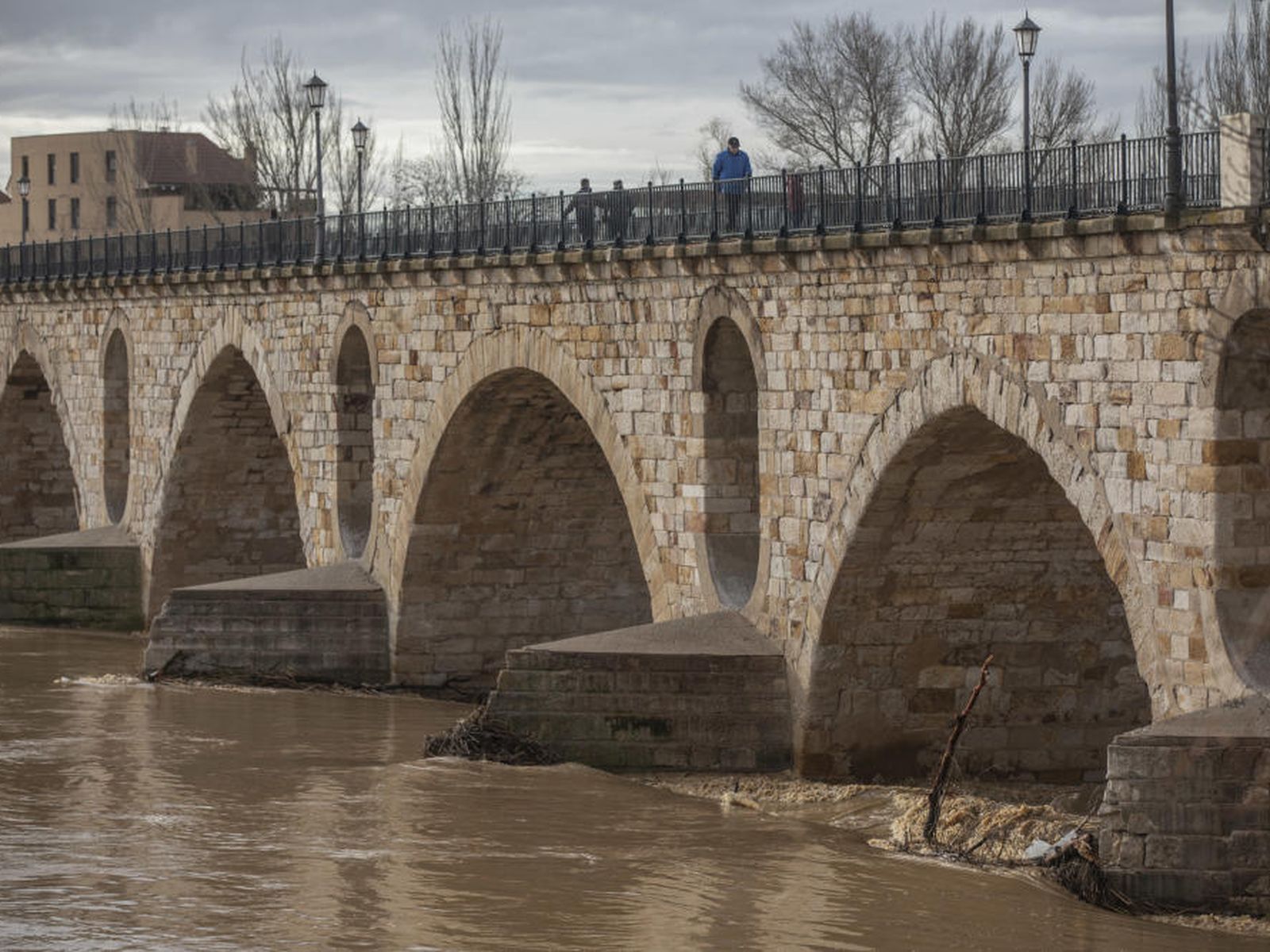 Crecida del río Duero a su paso por Zamora Crecida del río Duero a su paso por Zamora