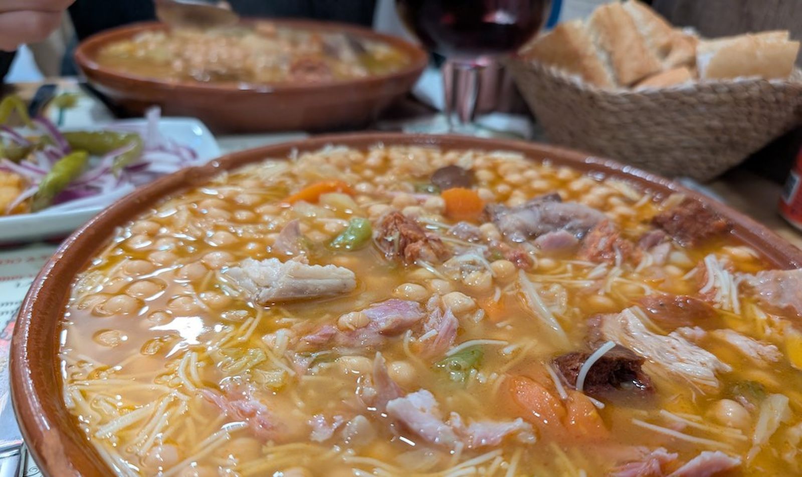 Mas de 100 todas correctas/gastronomia-espana-madrid-cocido-bar-menendez Mas de 100 todas correctas/gastronomia-espana-madrid-cocido-bar-menendez