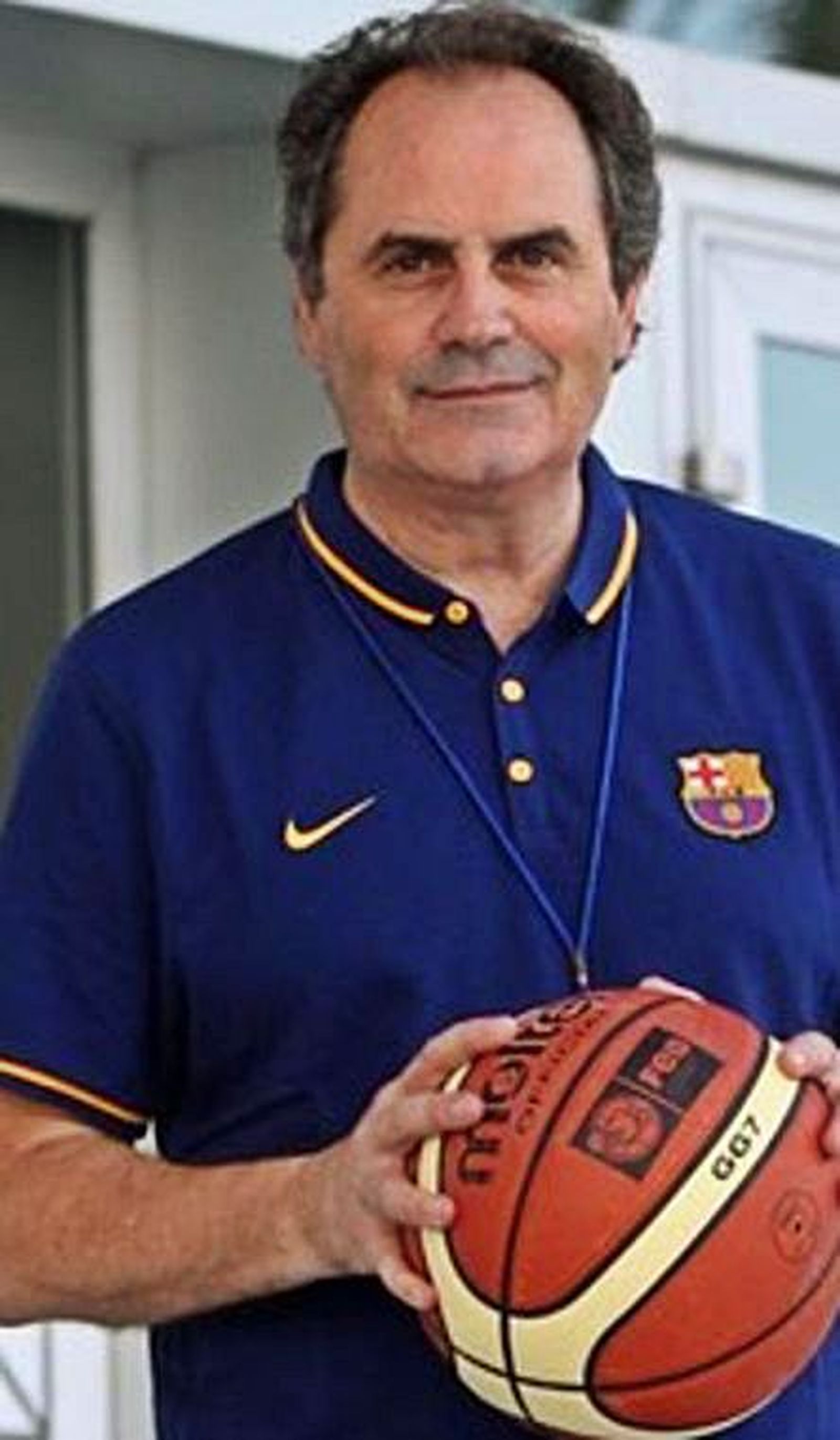 foto-persona-vertical.jpg foto-persona-vertical.jpg