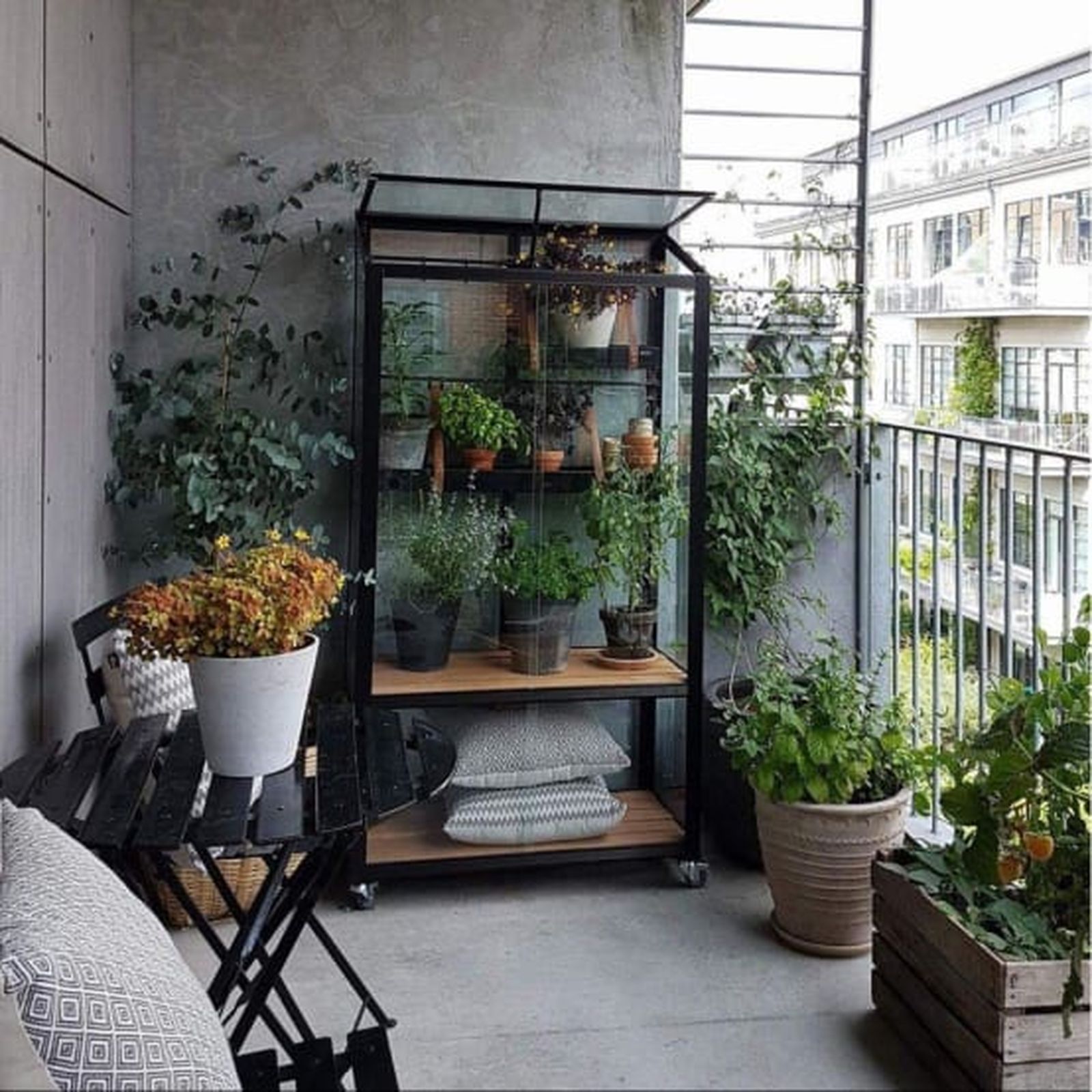 20447537.5701701096730.37322.40066549 20447537.5701701096730.37322.40066549