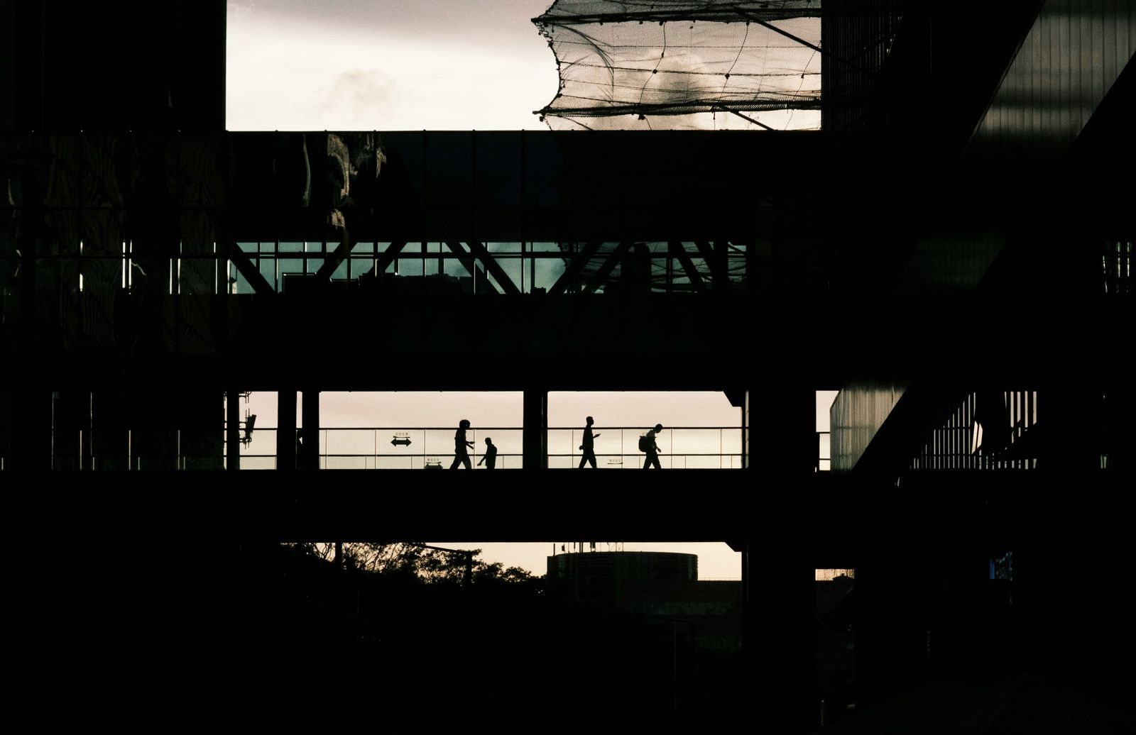 yue-wu-l8cx2b5ZeO0-unsplash