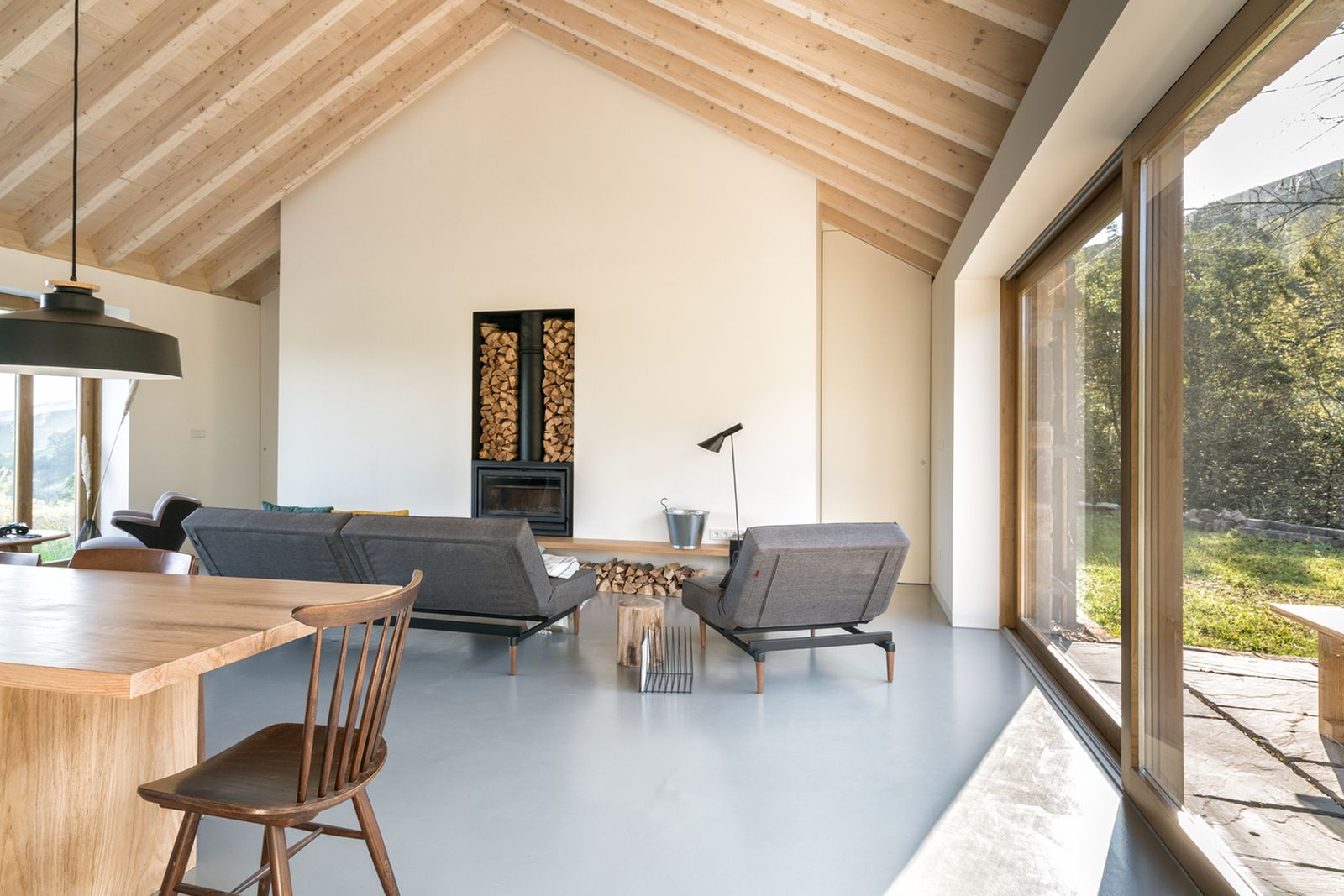 06_LAA_Villa-Slow.jpg 06_LAA_Villa-Slow.jpg