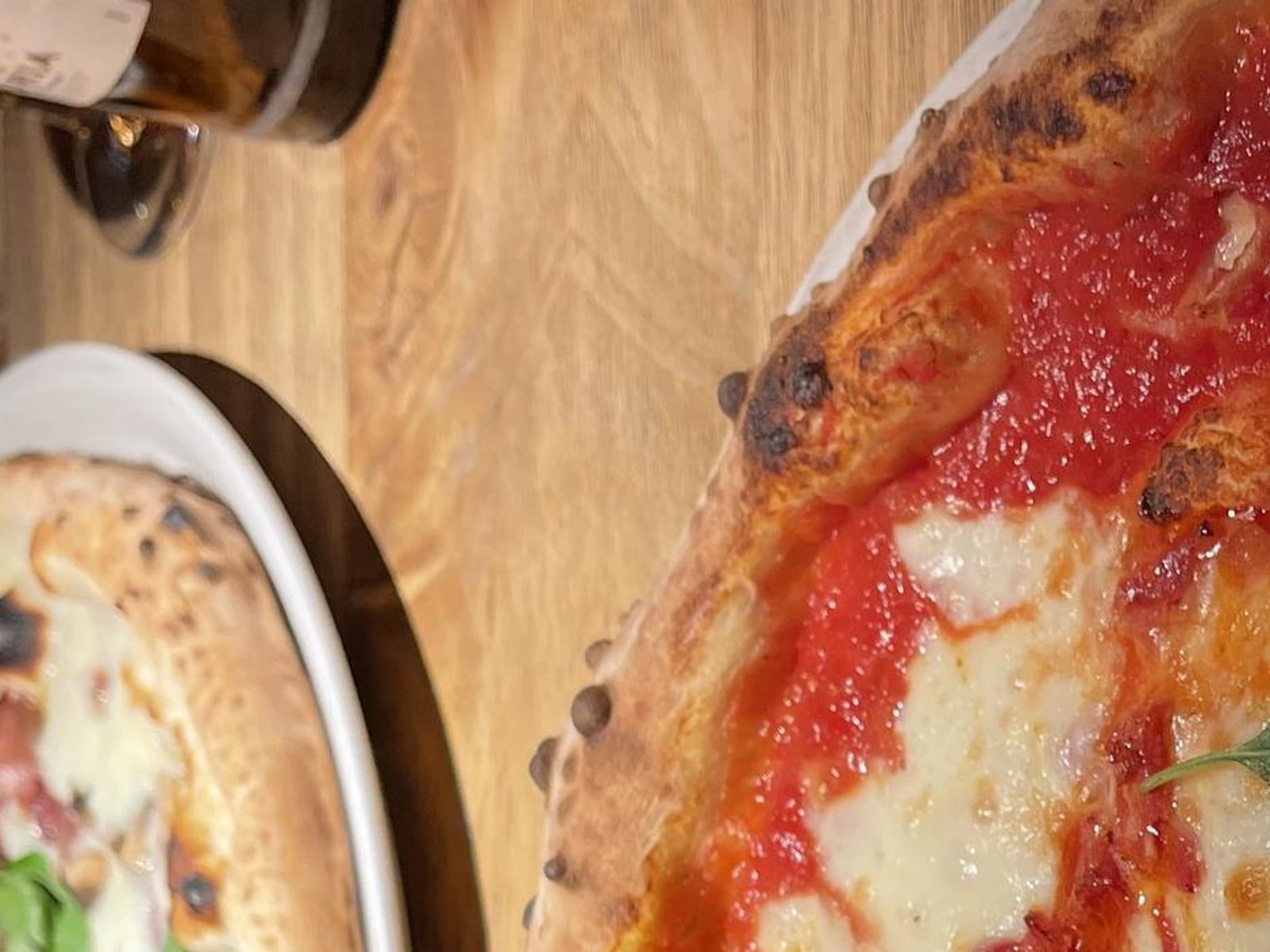 Pizza estilo napolitano Pizza