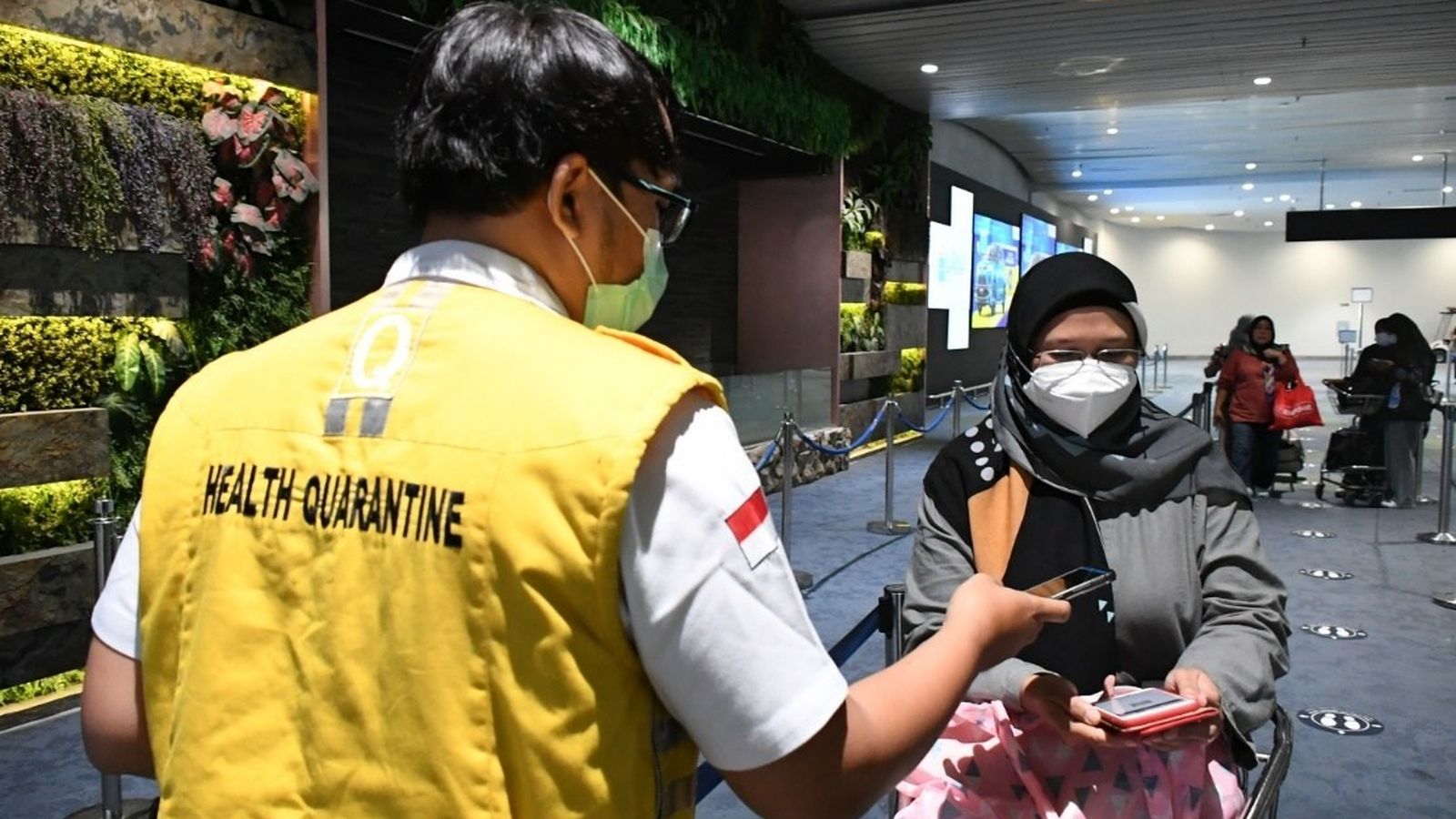 Indonesian officials ensure strict screening upon arrival Indonesian officials ensure strict screening upon arrival
