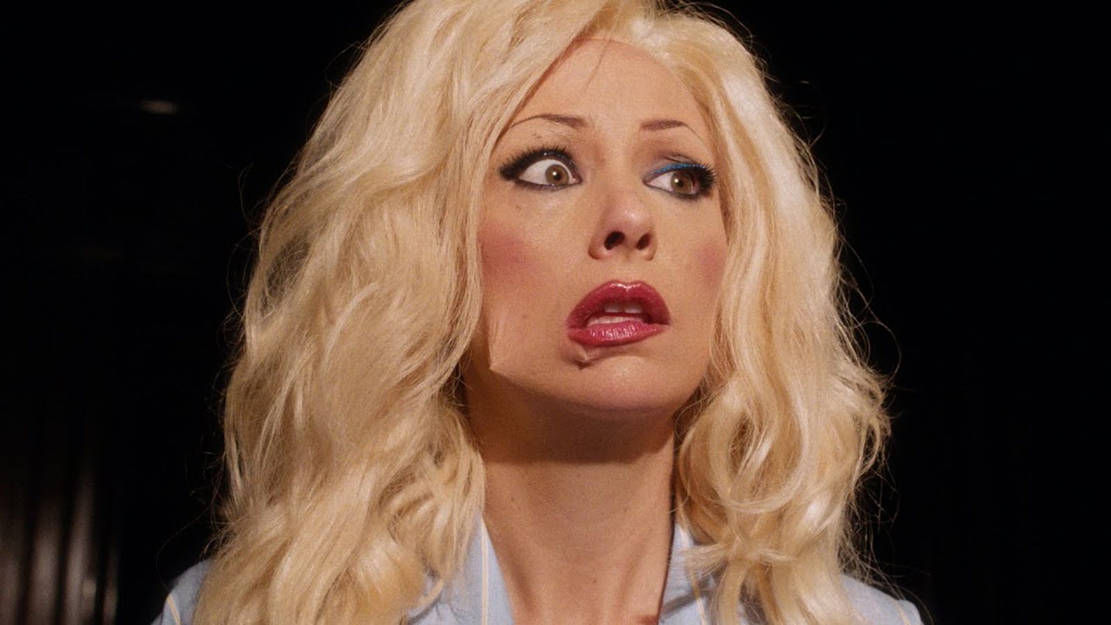 Rigoberta Bandini - PAMELA ANDERSON (Vídeo Oficial) Rigoberta Bandini - PAMELA ANDERSON (Vídeo Oficial)