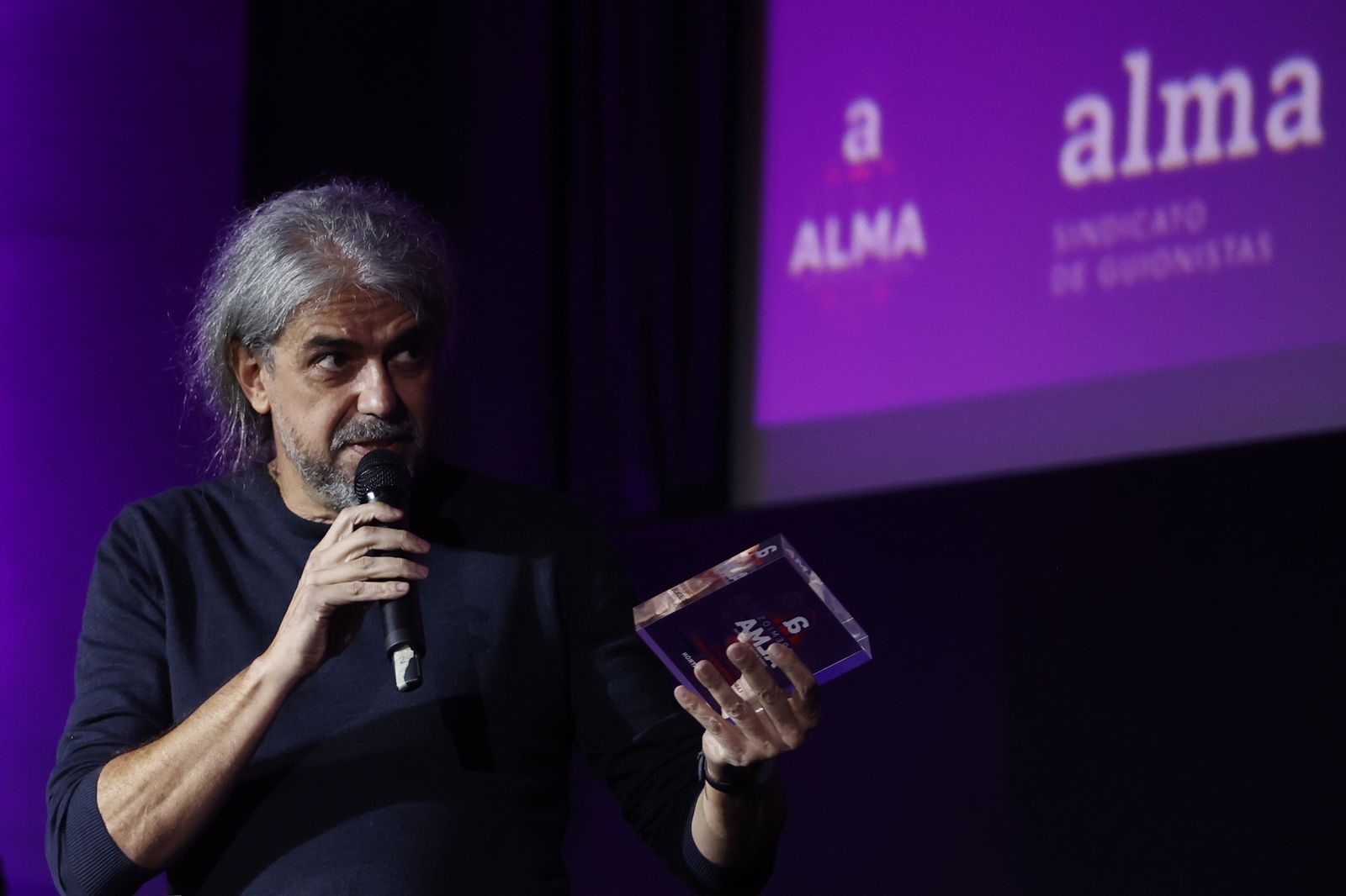 "El buen patrón" y "Maixabel" triunfan también en los Premios ALMA de guion
