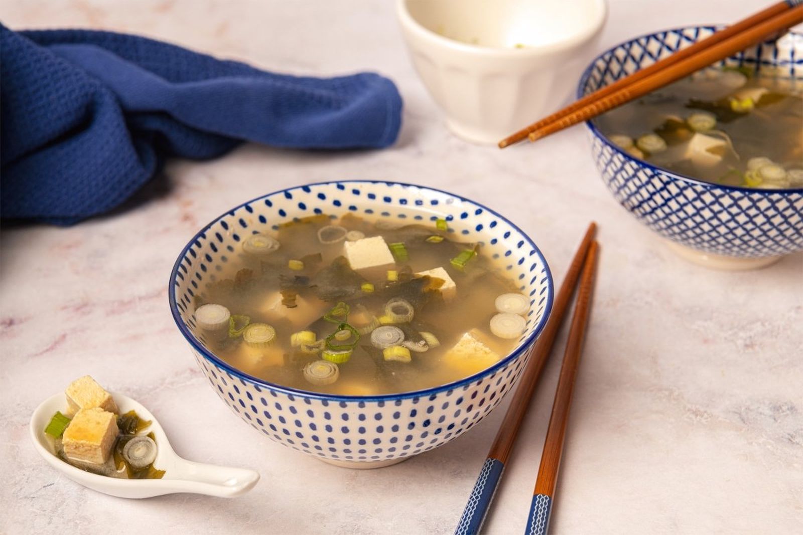 Sopa de miso lista para comer Sopa de miso lista para comer