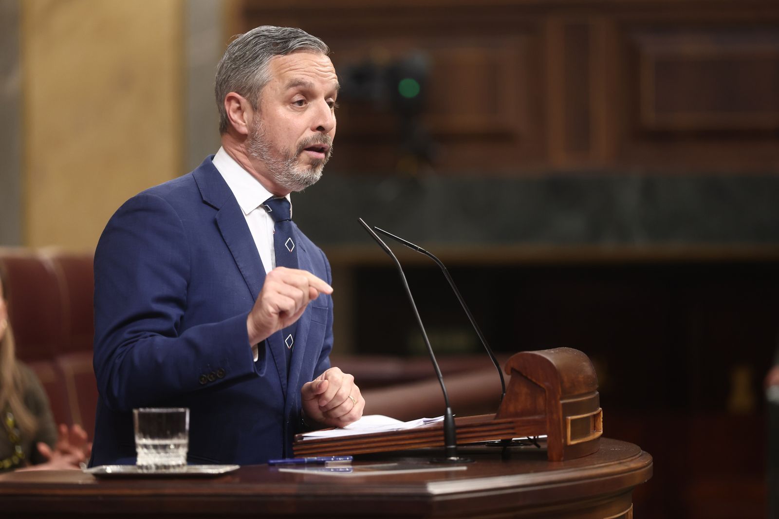 Archivo - El vicesecretario del PP de Hacienda, Vivienda e Infraestructuras, Juan Bravo, interviene durante una sesión plenaria, en el Congreso de los Diputados, a 26 de marzo de 2026, en Madrid (España).