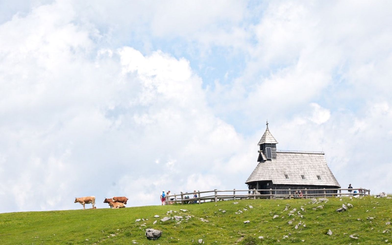 eslovenia velika planina capilla eslovenia velika planina capilla
