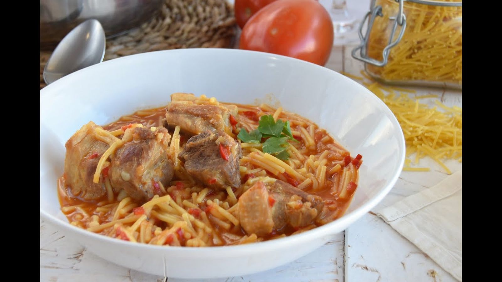 Cazuela de fideos con costilla Cazuela de fideos con costilla